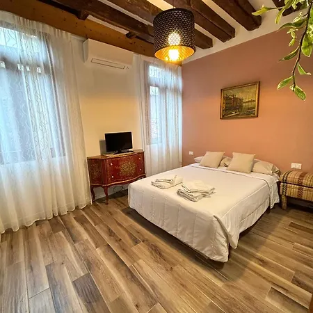 Emma's House Apartman Velence